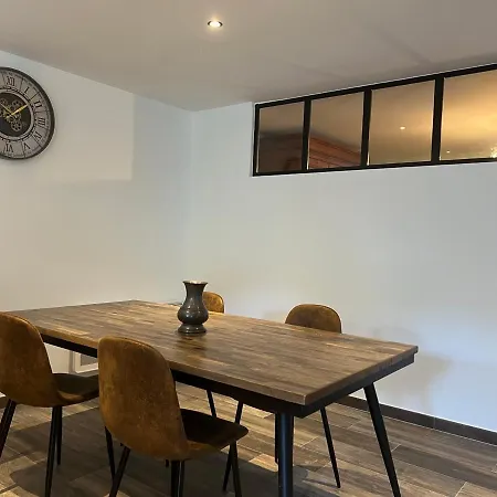 T3 Avec Piscine Et Parking Dans Maison Basque - Fr-1-239-927 Apartamento Ciboure