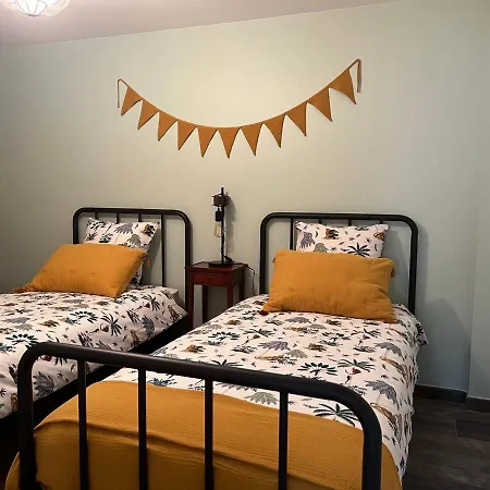 Apartamento T3 Avec Piscine Et Parking Dans Maison Basque - Fr-1-239-927 *